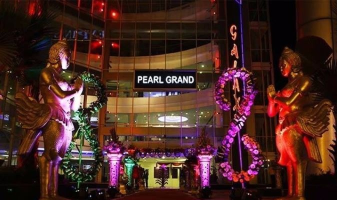 Pearl Grand Champagne in Shahdara, Delhi