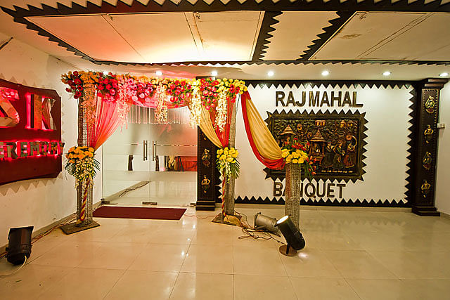 Rajmahal Banquet in Karkardooma, Delhi