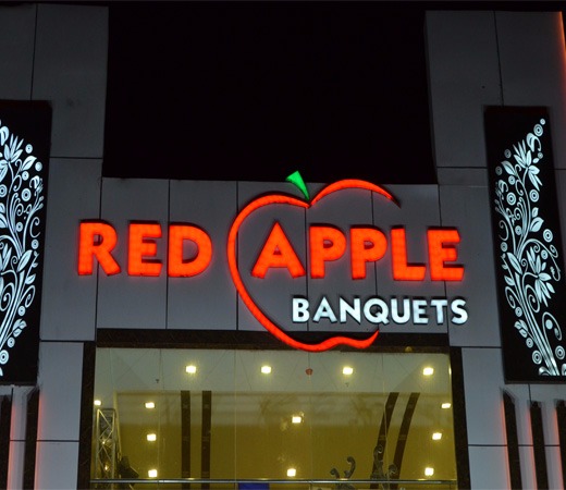 Red Apple Banquets in Naraina, Delhi