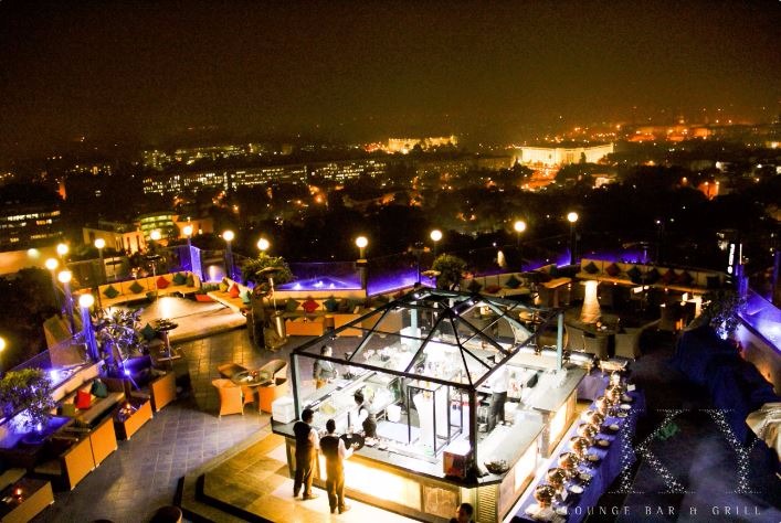 Sky Lounge Bar in Janpath, Delhi