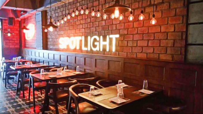 Spotlight Bistro Bar in Rajouri Garden, Delhi