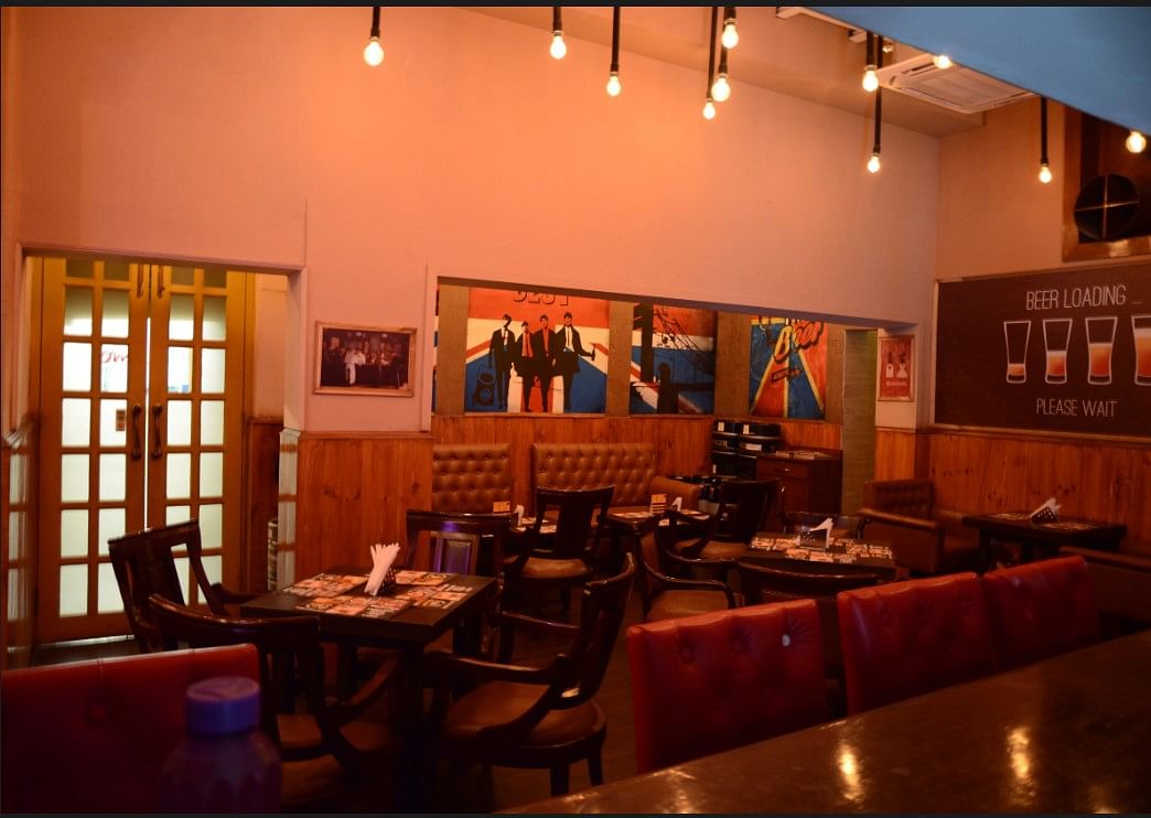 Tap House Cafe in Connaught Place, Delhi