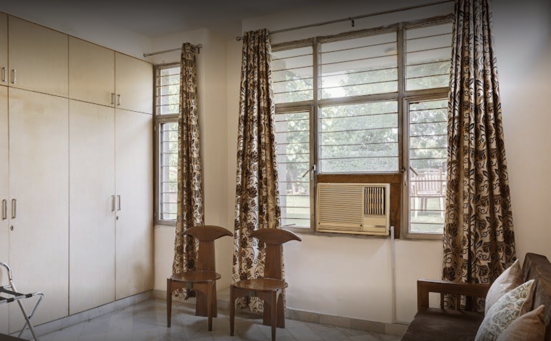 Vintage The Retreat in Chhatarpur, Delhi Vintage The Retreat in Chhatarpur, Delhi