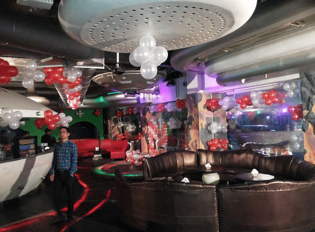 9 Mars Lounge in Indirapuram, Ghaziabad