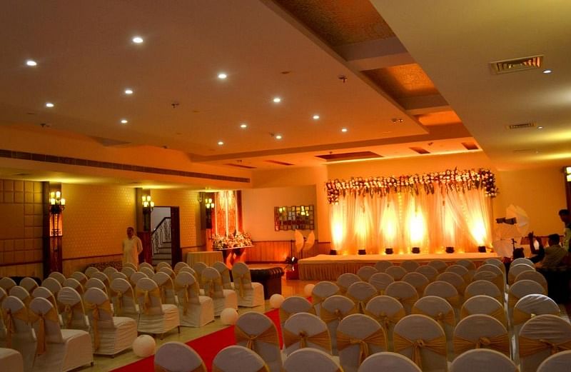 Ace Manor LELEGANT Hotel Banquet in Sahibabad, Ghaziabad