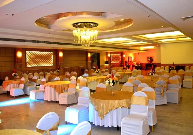 Ace Manor LELEGANT Hotel Banquet in Sahibabad, Ghaziabad