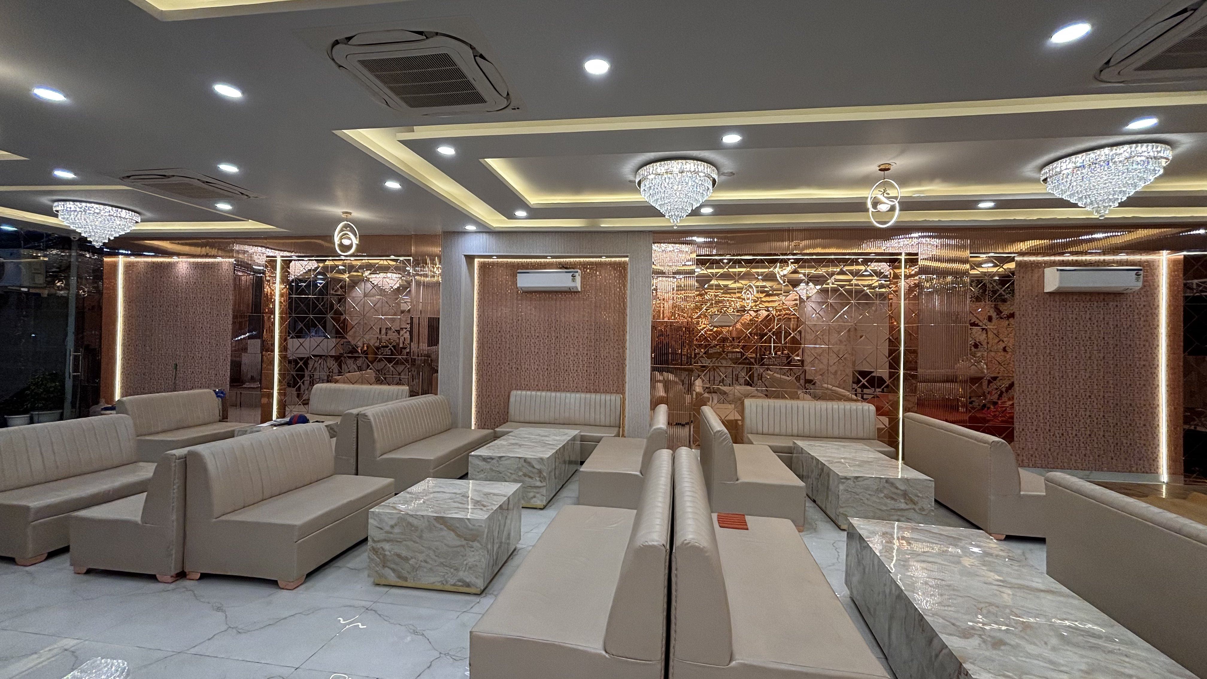 Amar Palace in Indirapuram, Ghaziabad Amar Palace in Indirapuram, Ghaziabad