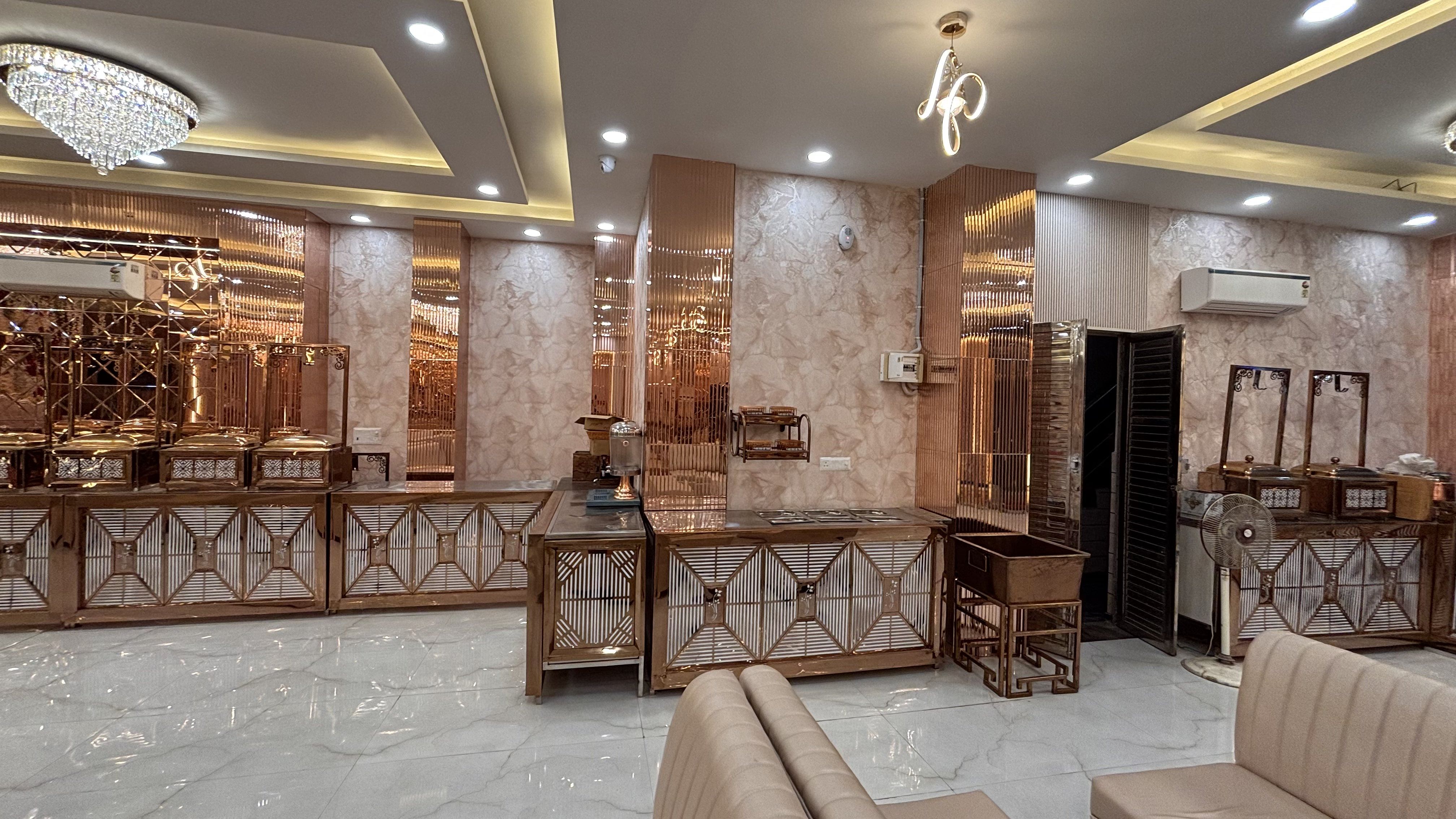 Amar Palace in Indirapuram, Ghaziabad Amar Palace in Indirapuram, Ghaziabad