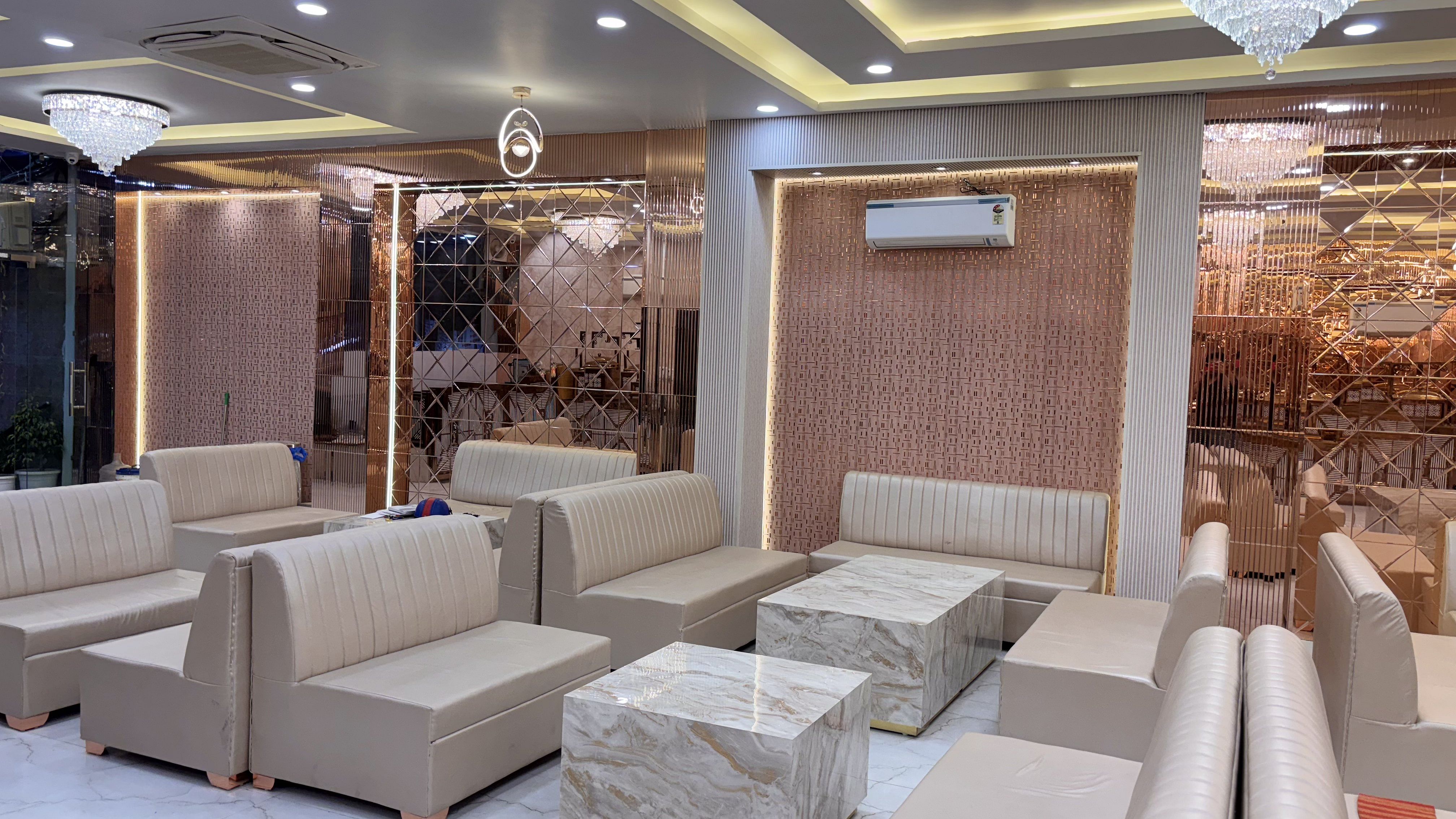 Amar Palace in Indirapuram, Ghaziabad Amar Palace in Indirapuram, Ghaziabad