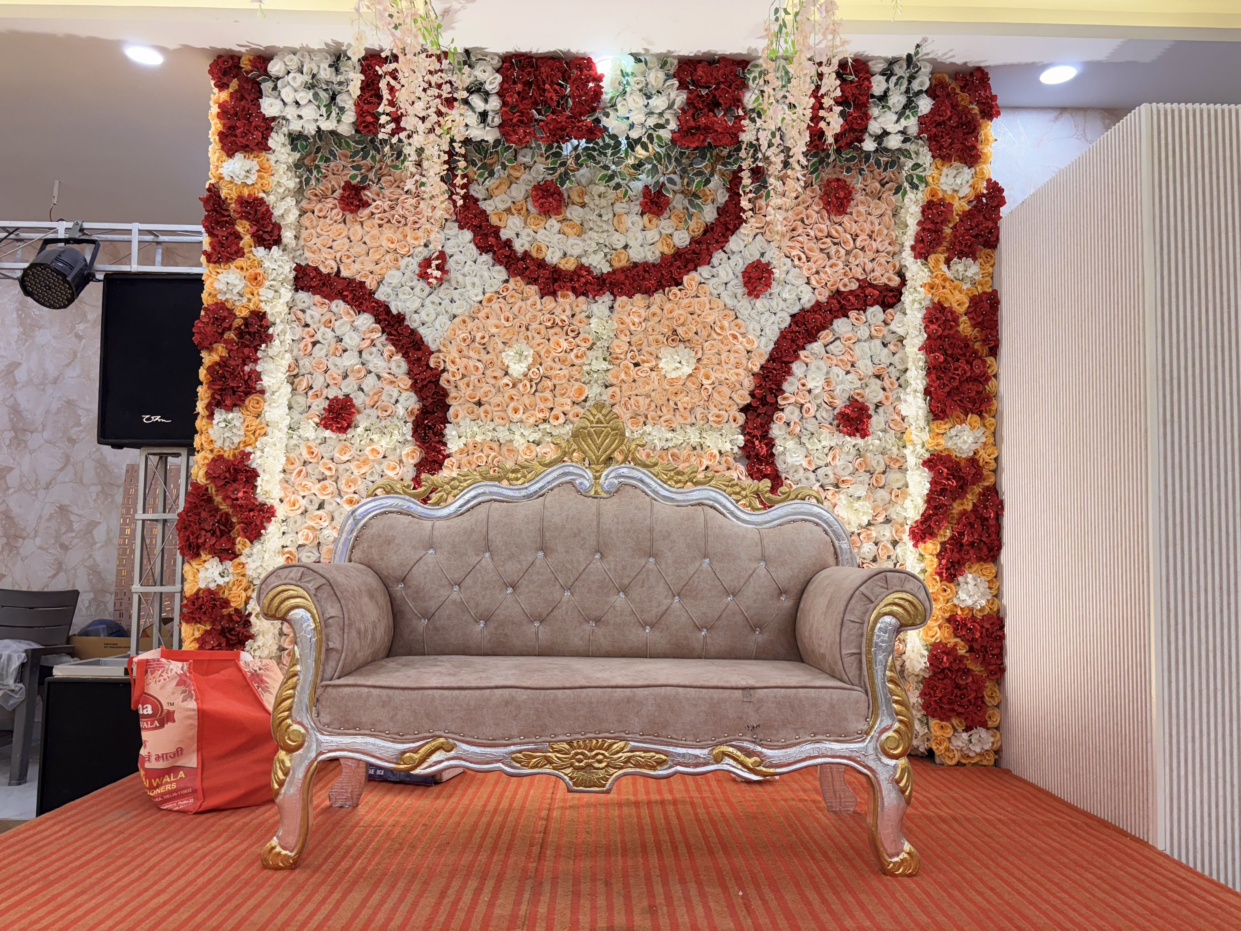 Amar Palace in Indirapuram, Ghaziabad Amar Palace in Indirapuram, Ghaziabad