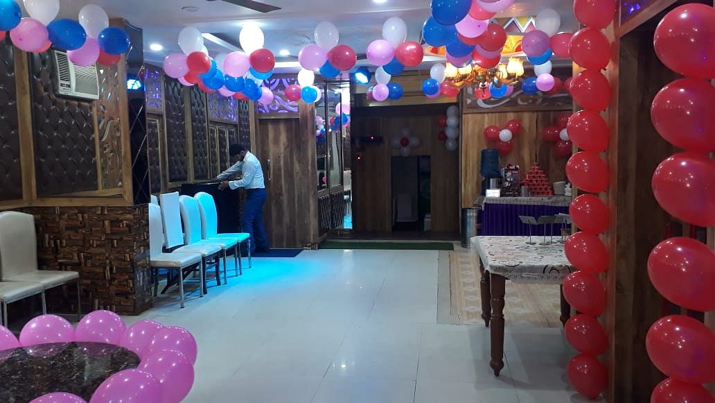 Deepanshu Restaurant in Indirapuram, Ghaziabad