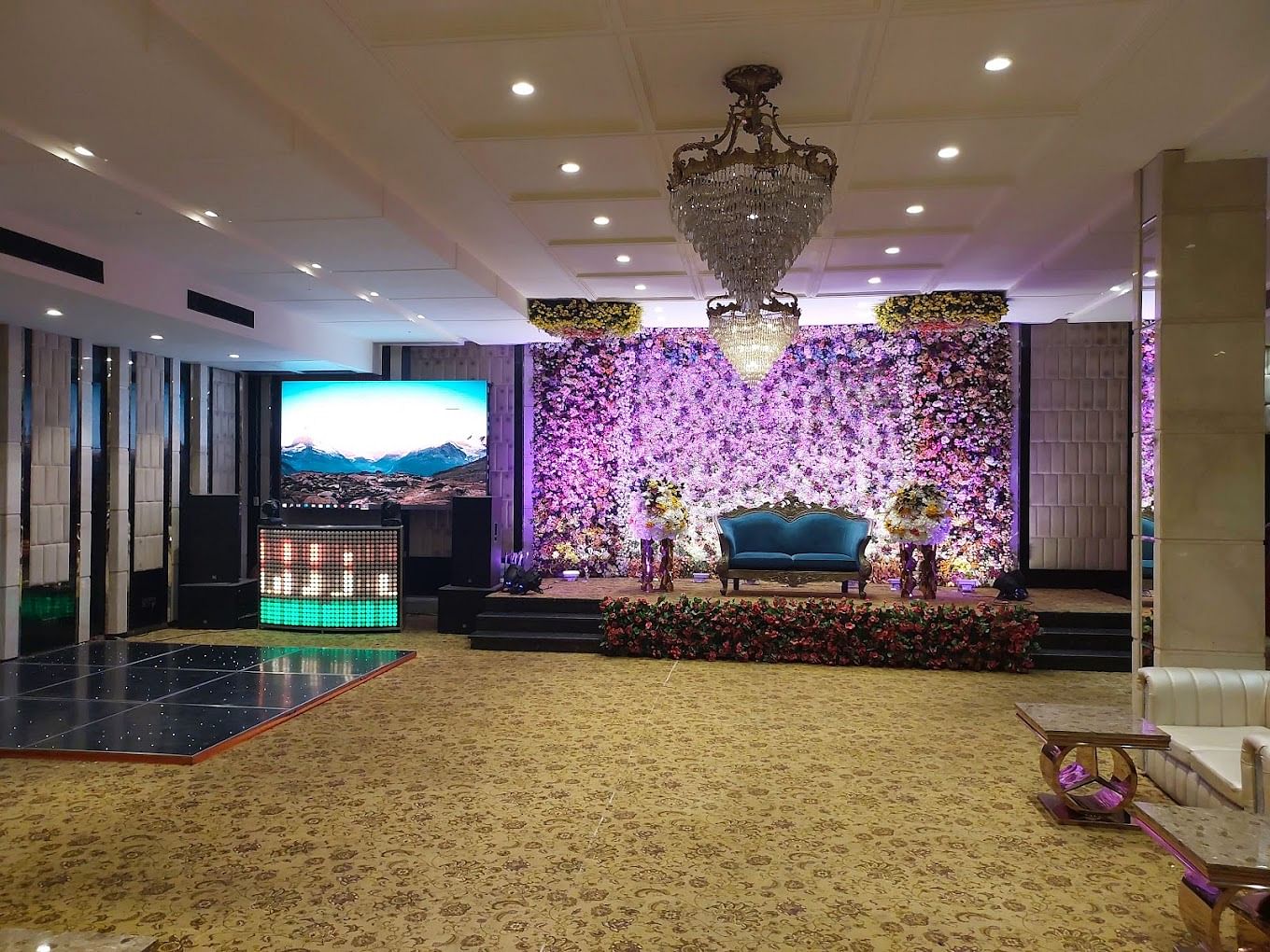 Hotel Lotus Grace in Sahibabad, Ghaziabad