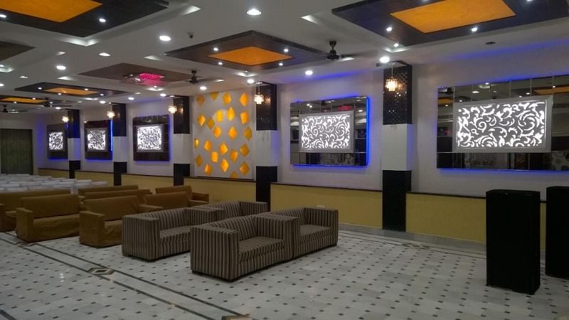 Hotel Red Bury in Ambedkar Road, Ghaziabad