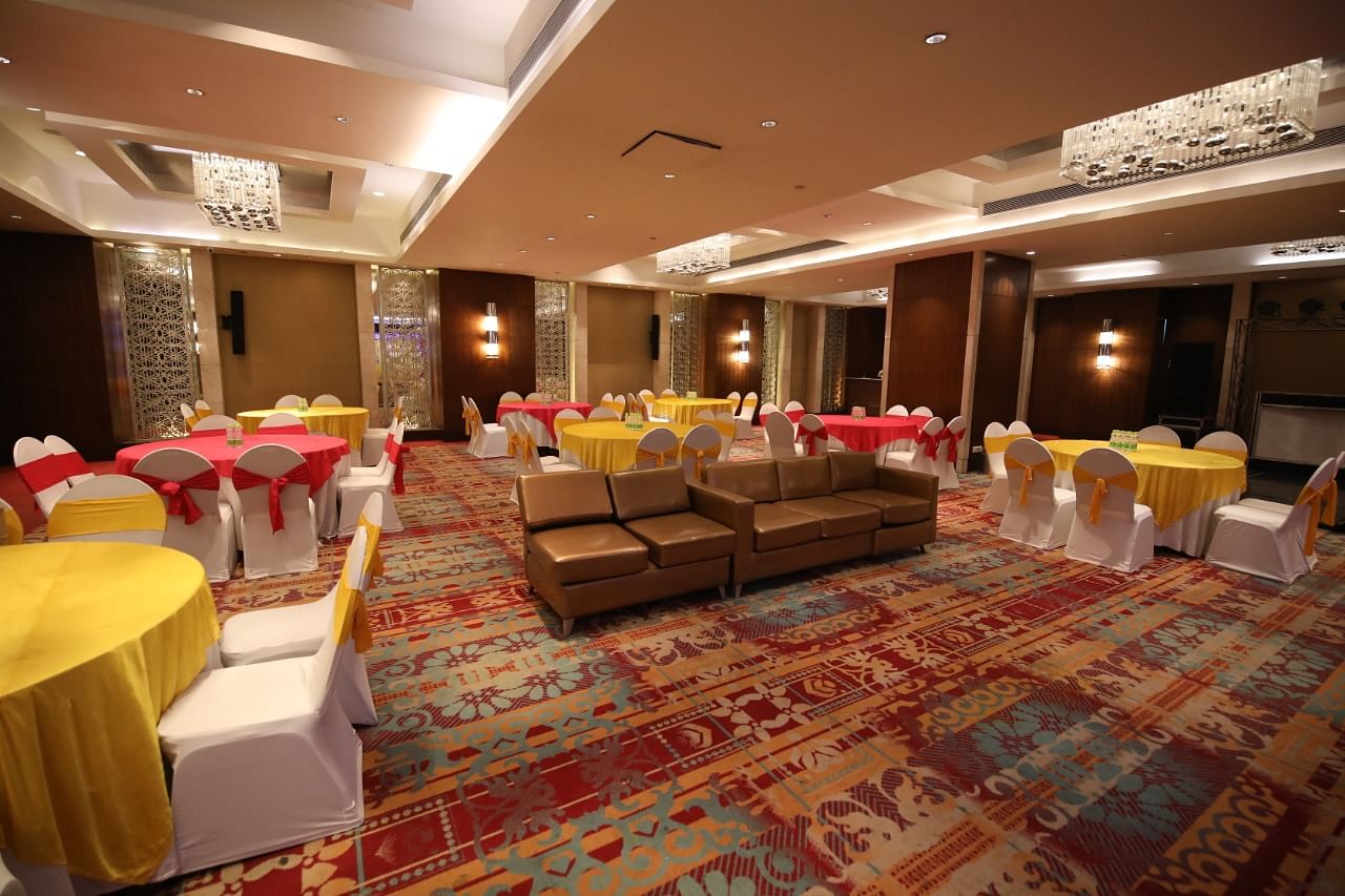 Mahagun Sarovar Portico Suites in Vaishali, Ghaziabad