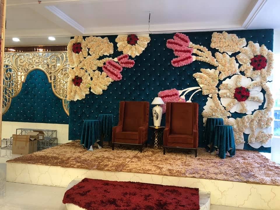 Red K Velvet Hotel in Adhyatmik Nagar, Ghaziabad