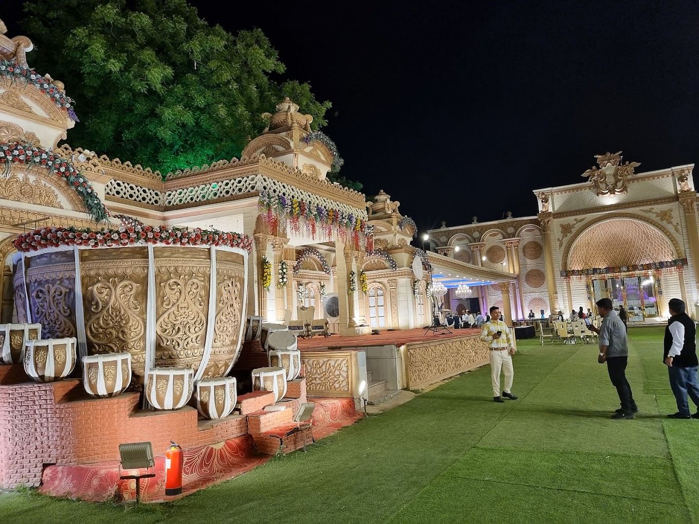 The Grand Piazza in Vasundhara, Ghaziabad