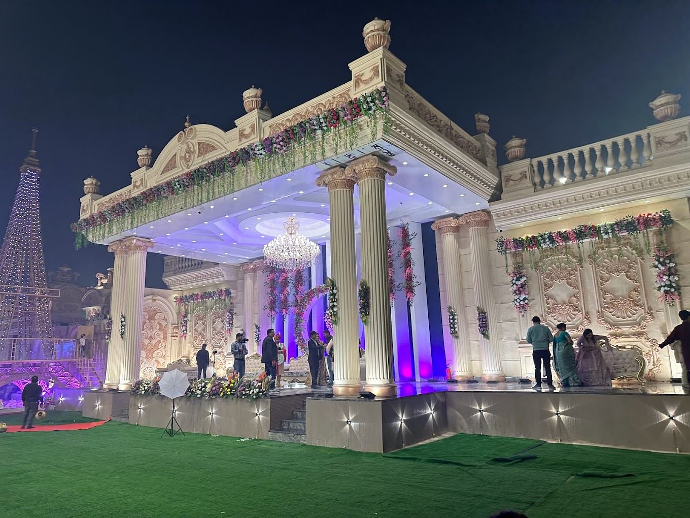 The Grand Piazza in Vasundhara, Ghaziabad