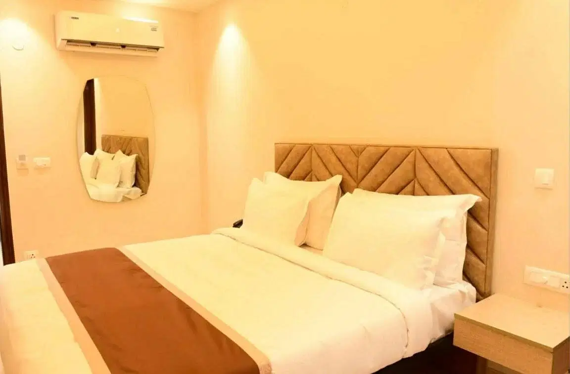 Aadat Hotel in Sector 52, Gurgaon Aadat Hotel in Sector 52, Gurgaon