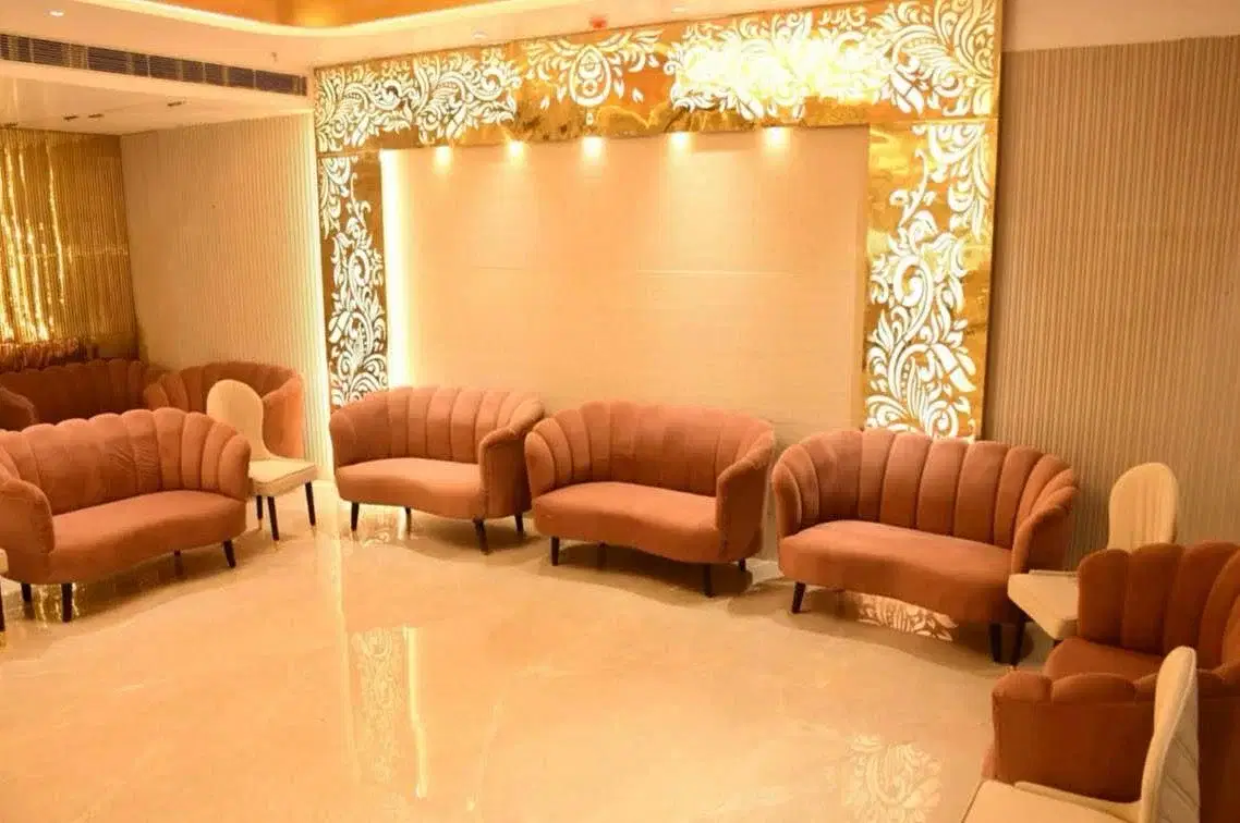 Aadat Hotel in Sector 52, Gurgaon Aadat Hotel in Sector 52, Gurgaon