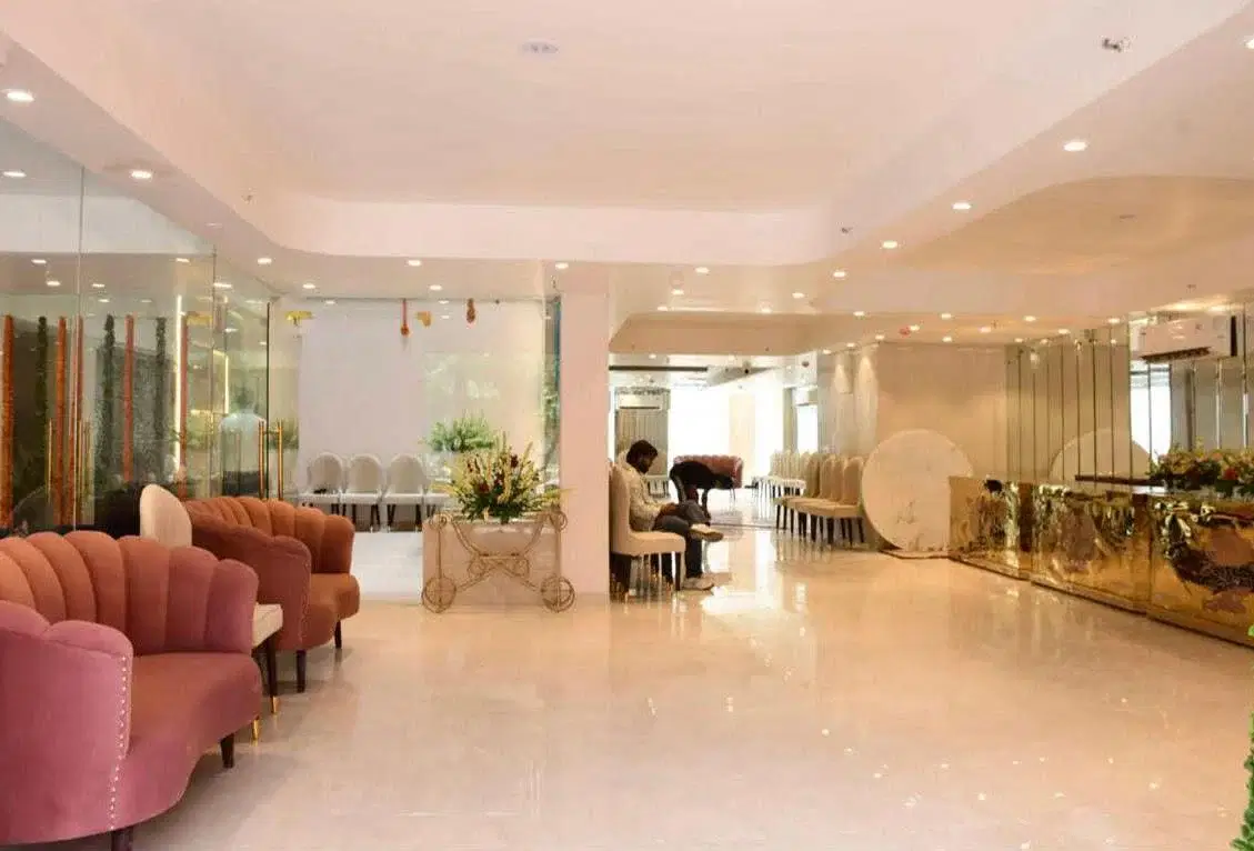 Aadat Hotel in Sector 52, Gurgaon Aadat Hotel in Sector 52, Gurgaon
