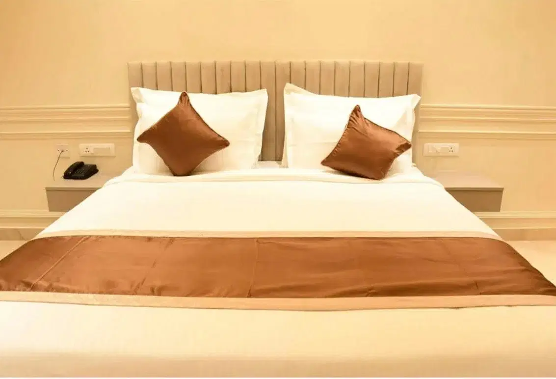 Aadat Hotel in Sector 52, Gurgaon Aadat Hotel in Sector 52, Gurgaon