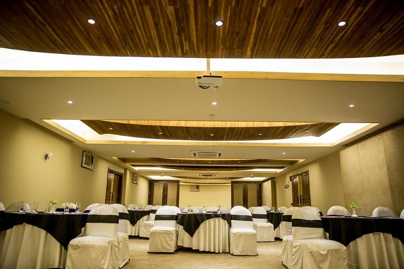 Aravali Resorts in NH 8, Gurgaon