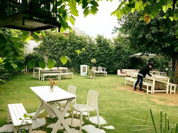 Cafe Soul Garden in Golf Course Road, Gurgaon