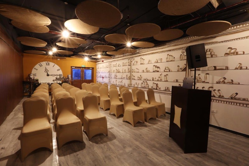 Champions Lounge Smaaash in DLF Cyber Hub, Gurgaon