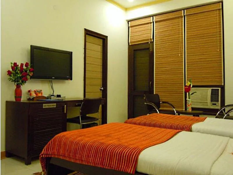 Dahleez Hotel in Udyog Vihar, Gurgaon