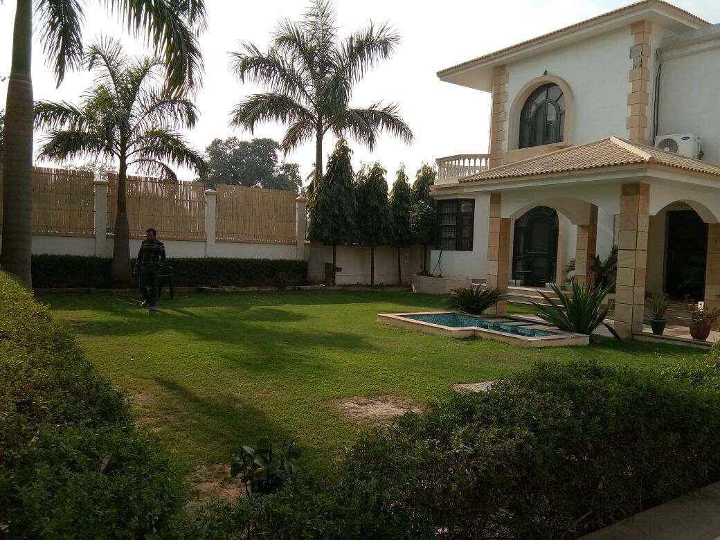 Elegant Villa in Sector 57, Gurgaon