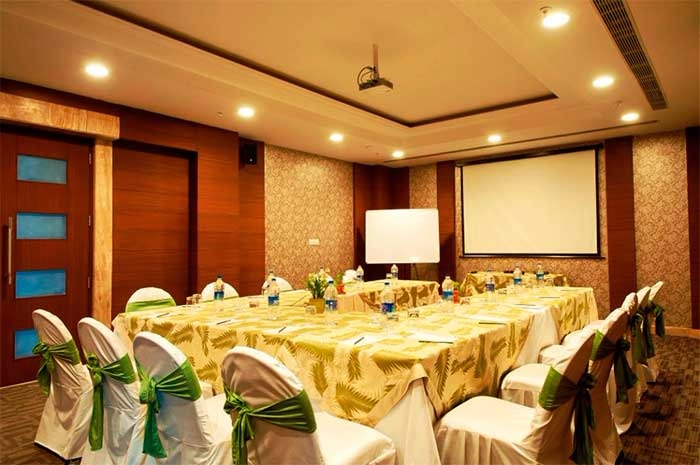 Corus Banquet Conventions in Sector 14, Gurgaon