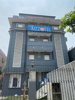 Hotel Bizzotel in Sector 14, Gurgaon
