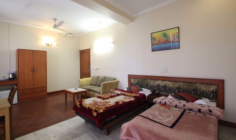 Hotel Gautam Retreat in South City 1, Gurgaon