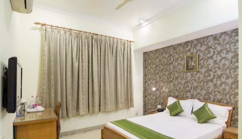 Hotel Palm Tree in Udyog Vihar, Gurgaon