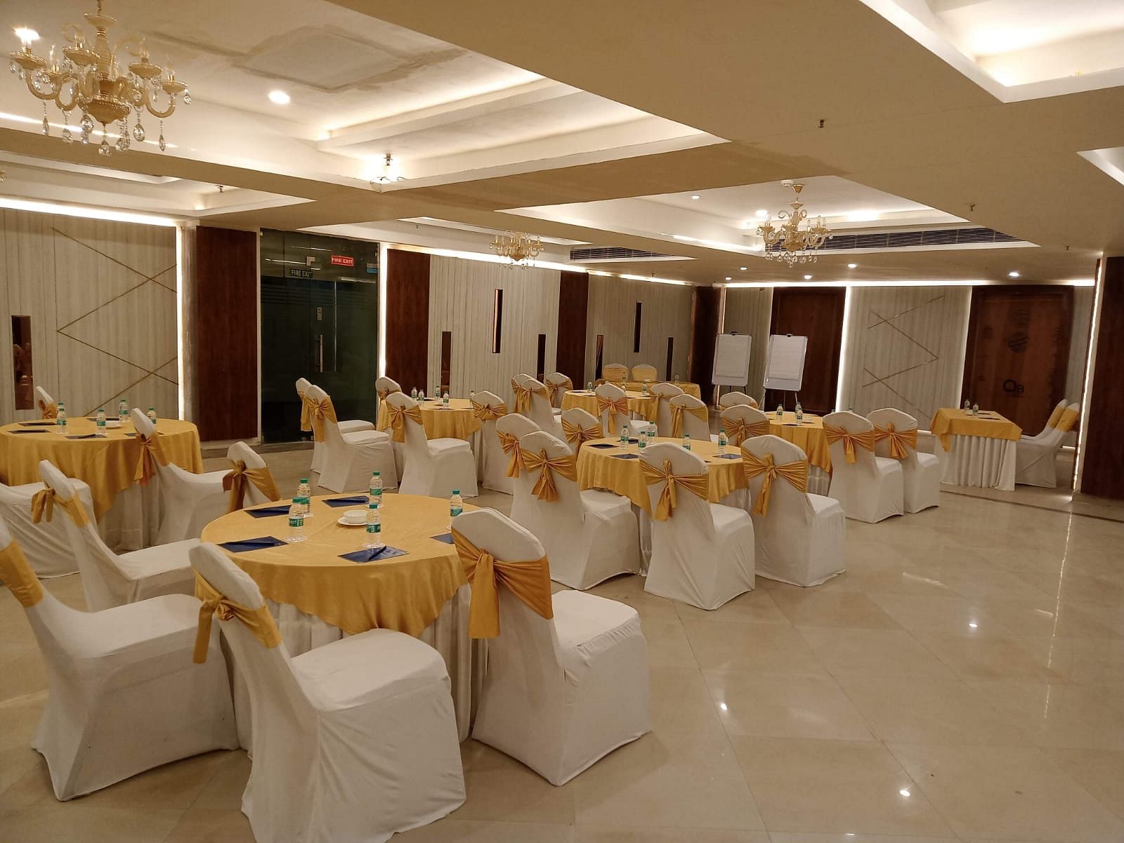 Hotel Windsor Height in Sector 14, Gurgaon