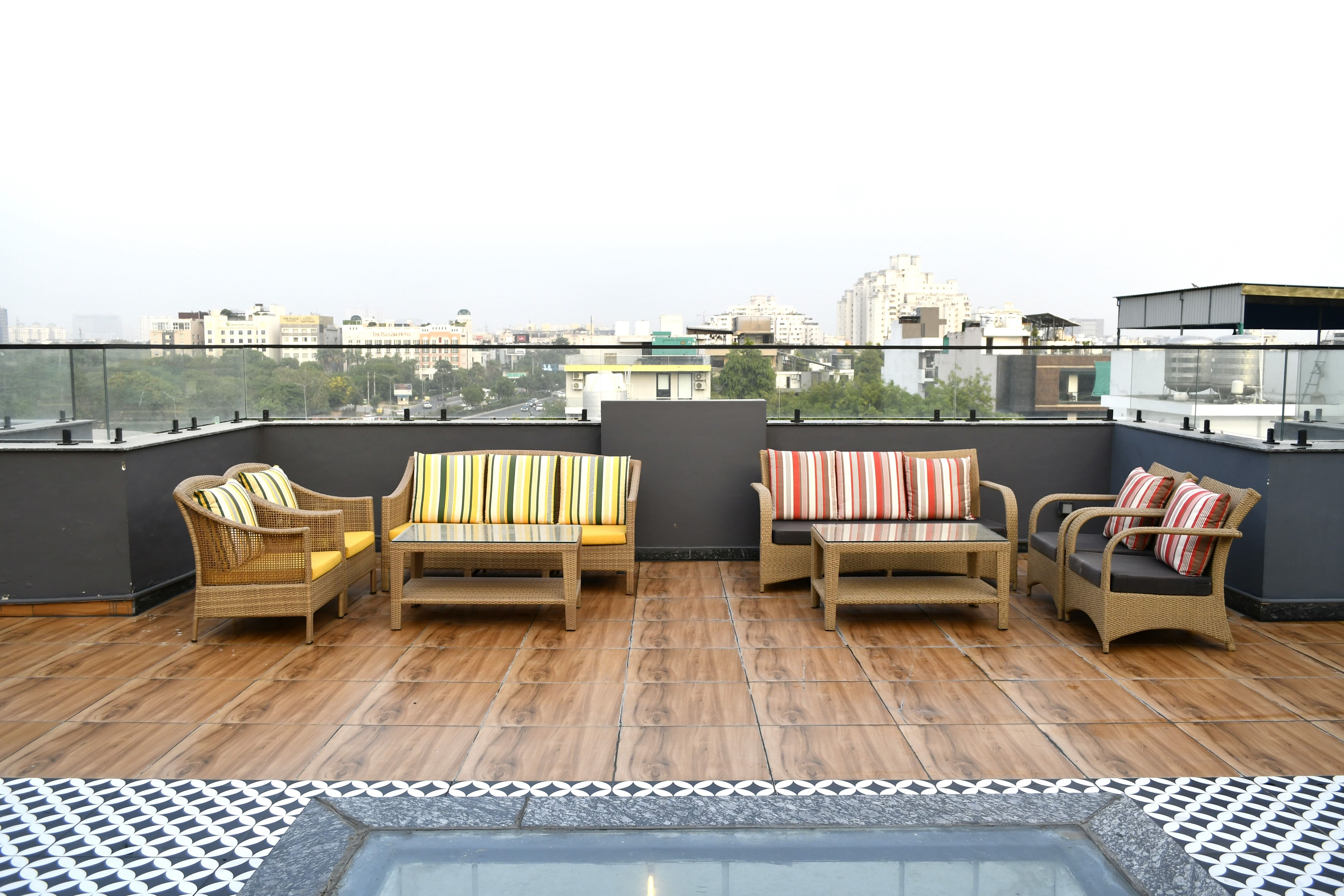 Limon Hotel And Banquet Hall in Sector 30, Gurgaon