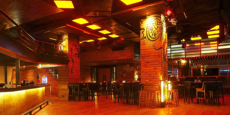 Manhattan The Craft Brewery in Golf Course Road, Gurgaon