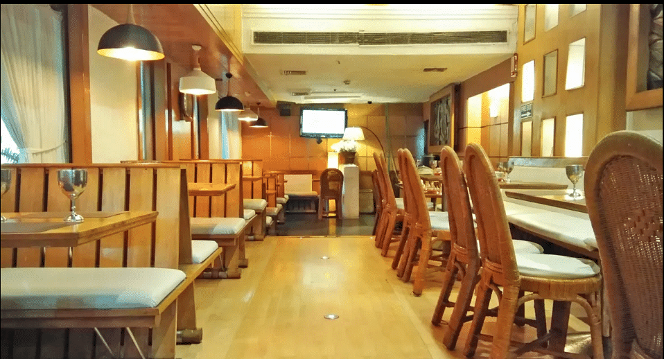 Moets Coco Palm in MG Road, Gurgaon