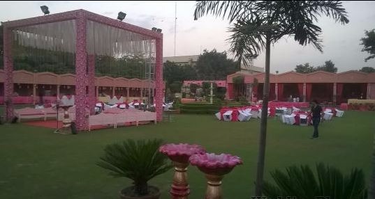 Murli Palace in Atul Kataria Chowk, Gurgaon