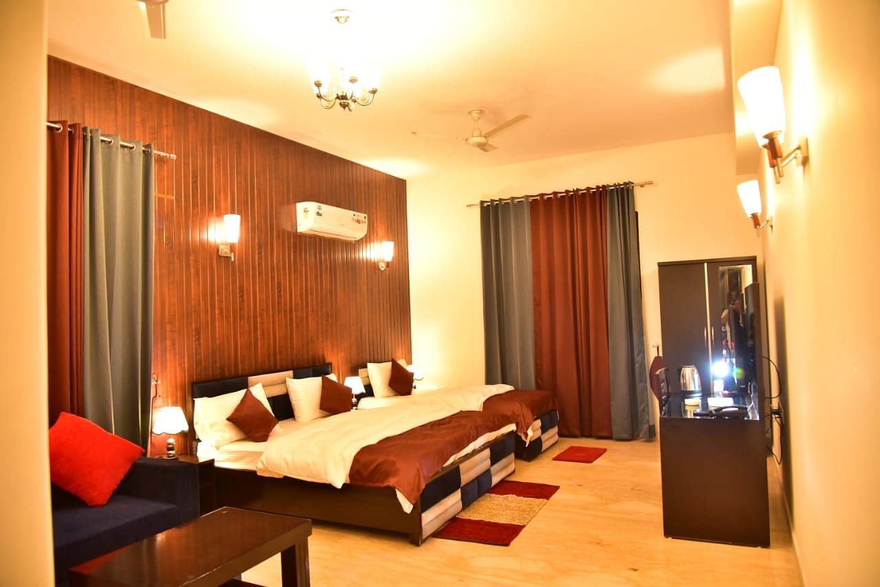 Nook Inn And Suites in MG Road, Gurgaon