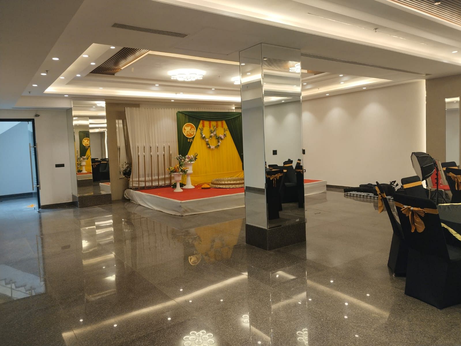 OPO Hotel in Sushant Lok 1, Gurgaon