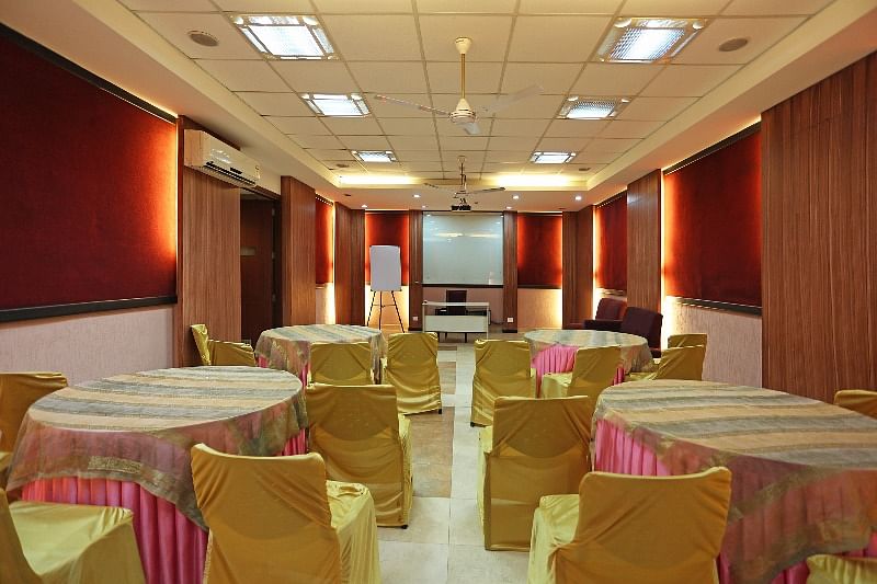 OYO 386 Hotel Lotus Panache in MG Road, Gurgaon