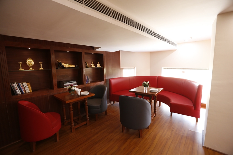 Queens Bar And Lounge in Sector 50, Gurgaon
