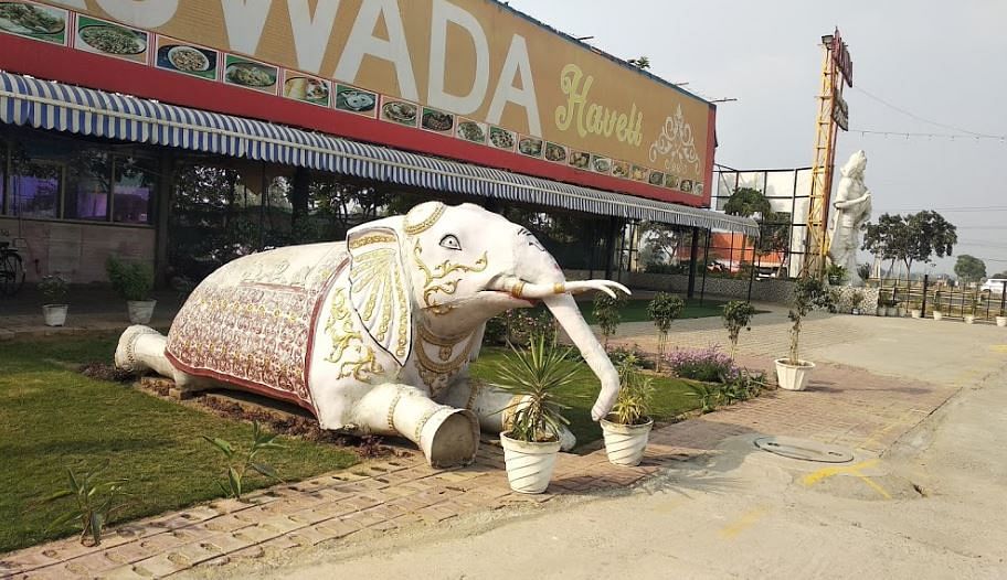 Rajwada in NH 8, Gurgaon