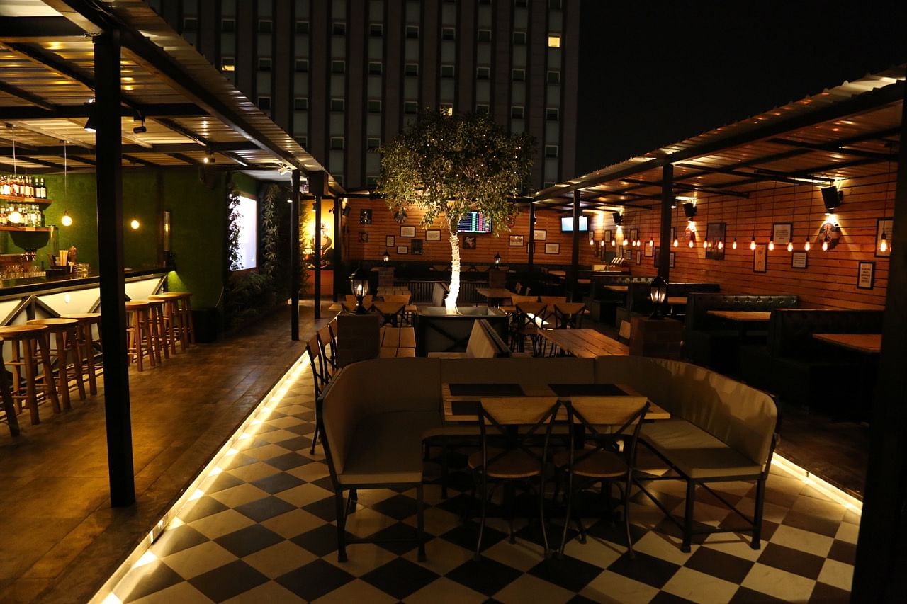 Tap House in Sector 50, Gurgaon