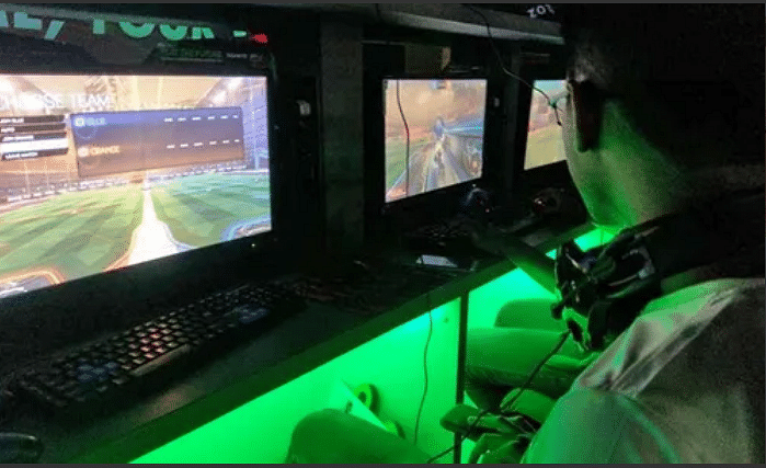 Xoing Cafe And Game Zone in Sector 14, Gurgaon