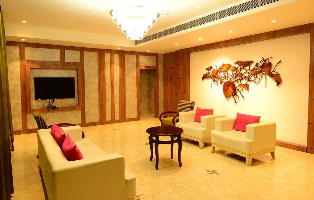 Hotel Shoolin Grand in Shamshabad, Guwahati