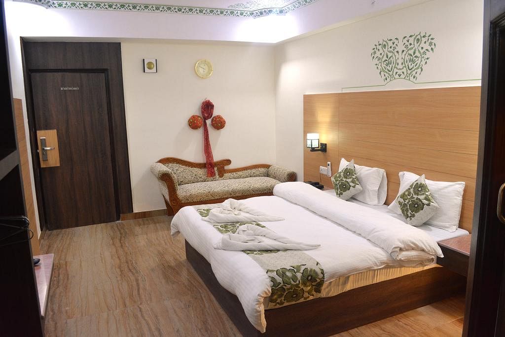 Hotel Arco Palace in Sindhi Camp, Jaipur