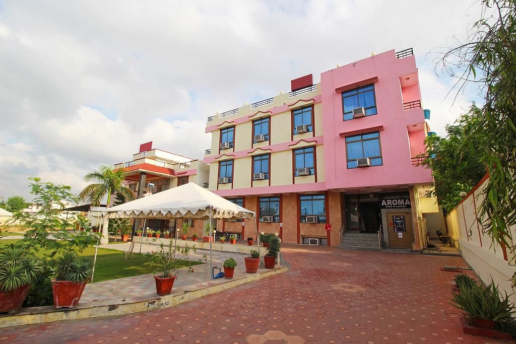 Hotel Maharani in Mansarovar, Jaipur