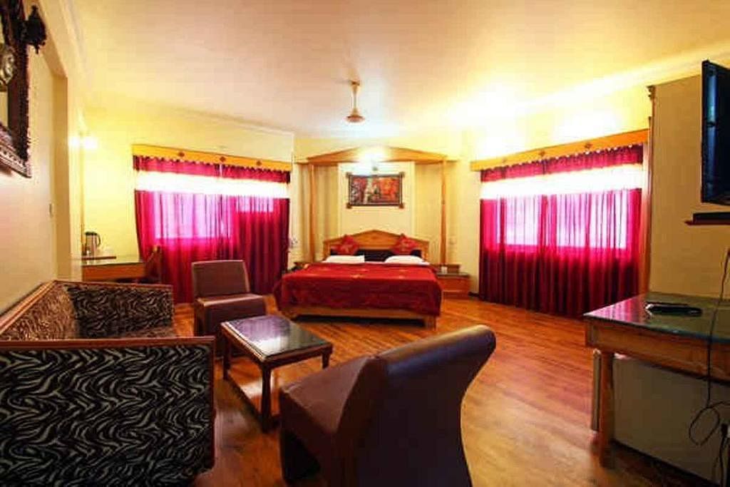 Hotel Royal Palazzo in Subhash Nagar, Jaipur